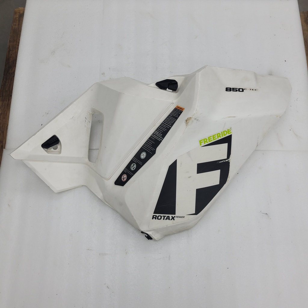 White - Panel RH, With Opening Manual Start DSHOT