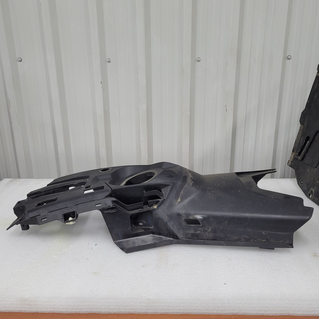 rear console