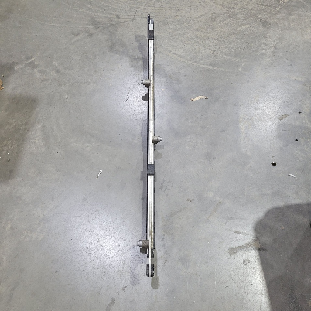 rail suspension 154