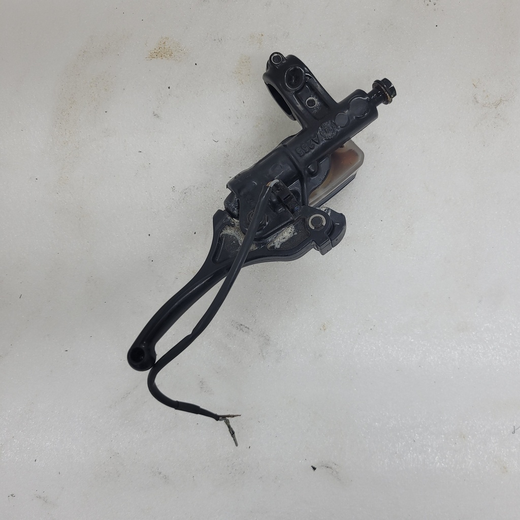 master cylinder ass'y