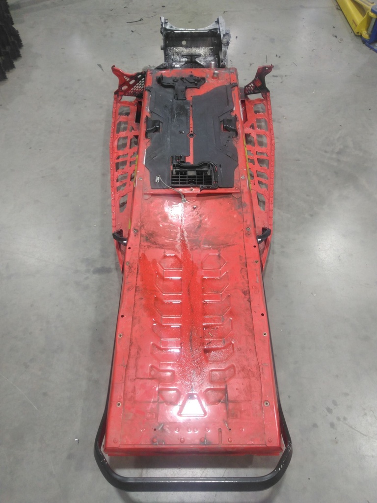 (new ref. 415130426) can-am red, chassis tunnel module 154"