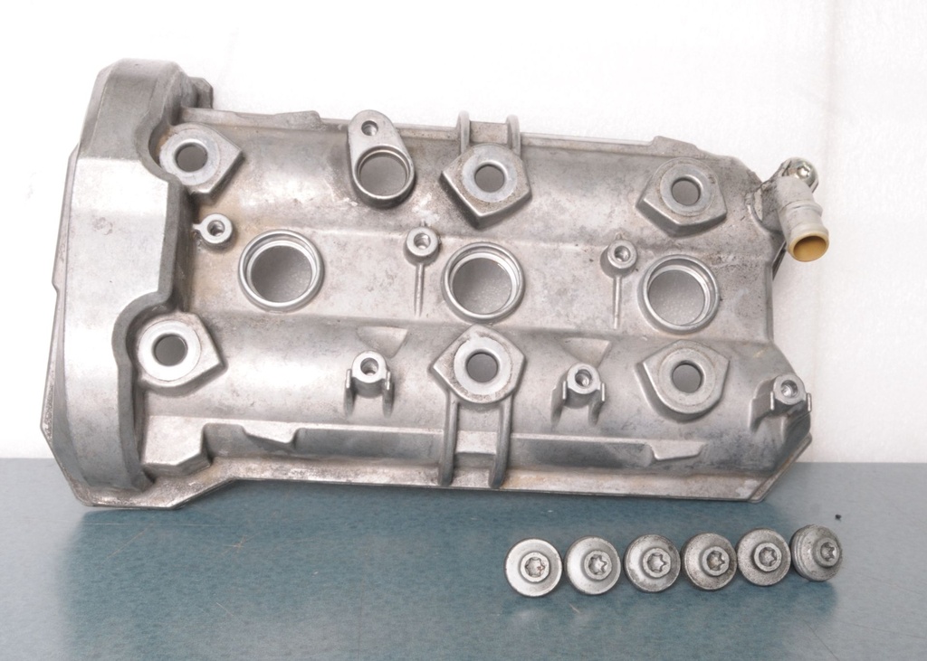 valve cover