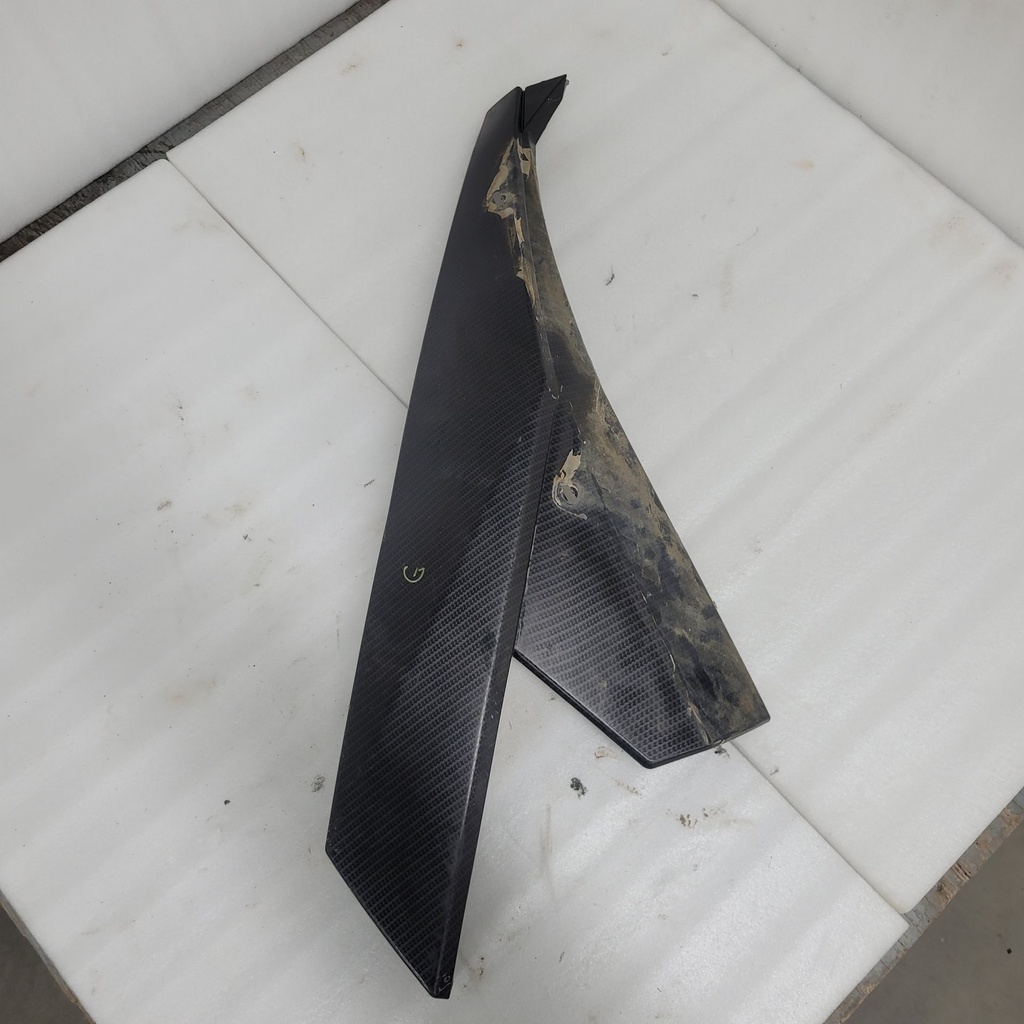 fender rear l b-cf model-black carbon (turbo)