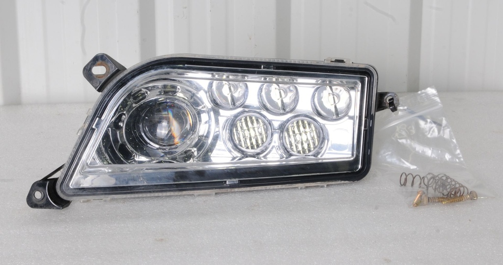 RIGHT HAND LED BUMPER HEADLIGHT