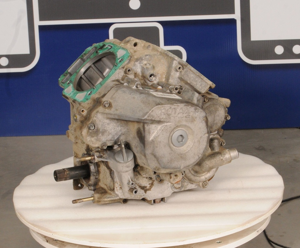 (new ref. 420685317) crankcase ass'y