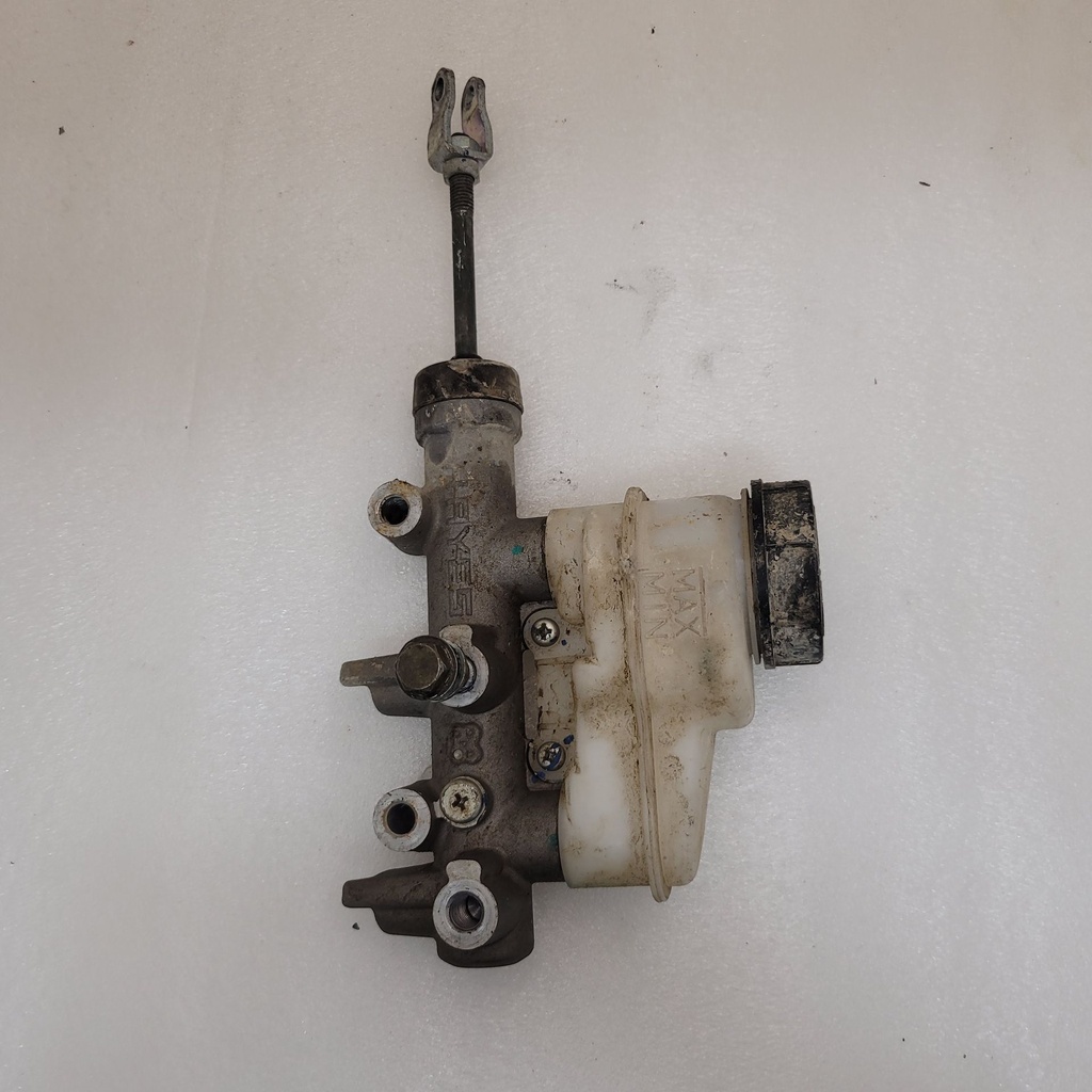 (new ref. 1911982) tandem master cylinder assembly