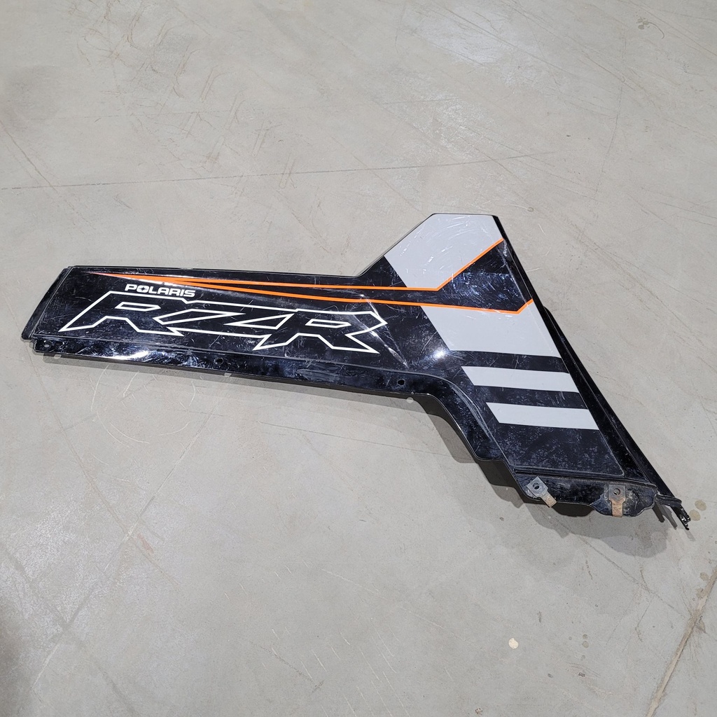 FENDER, REAR, RIGHT