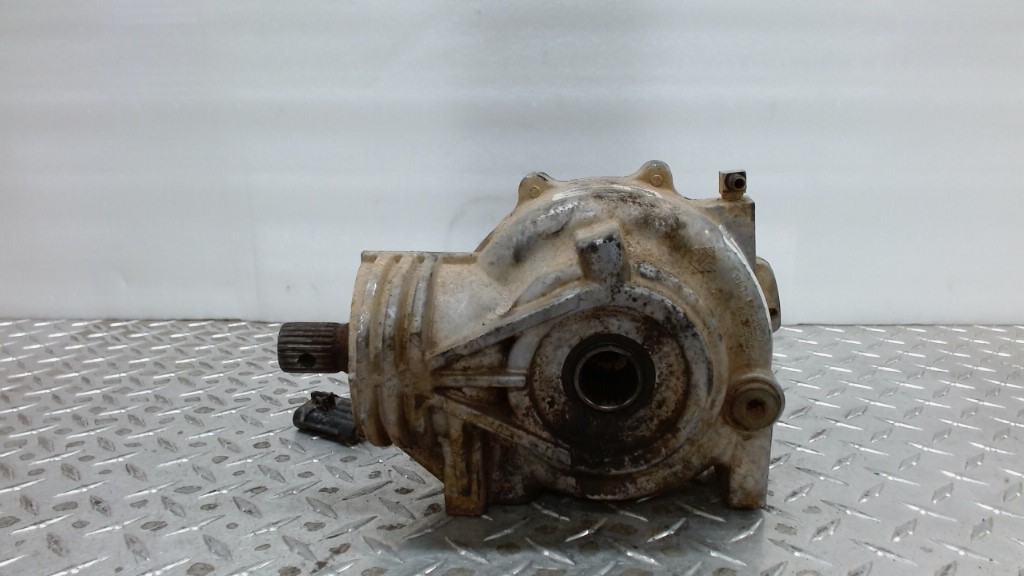 (new ref. 1334310) gearcase assembly, front