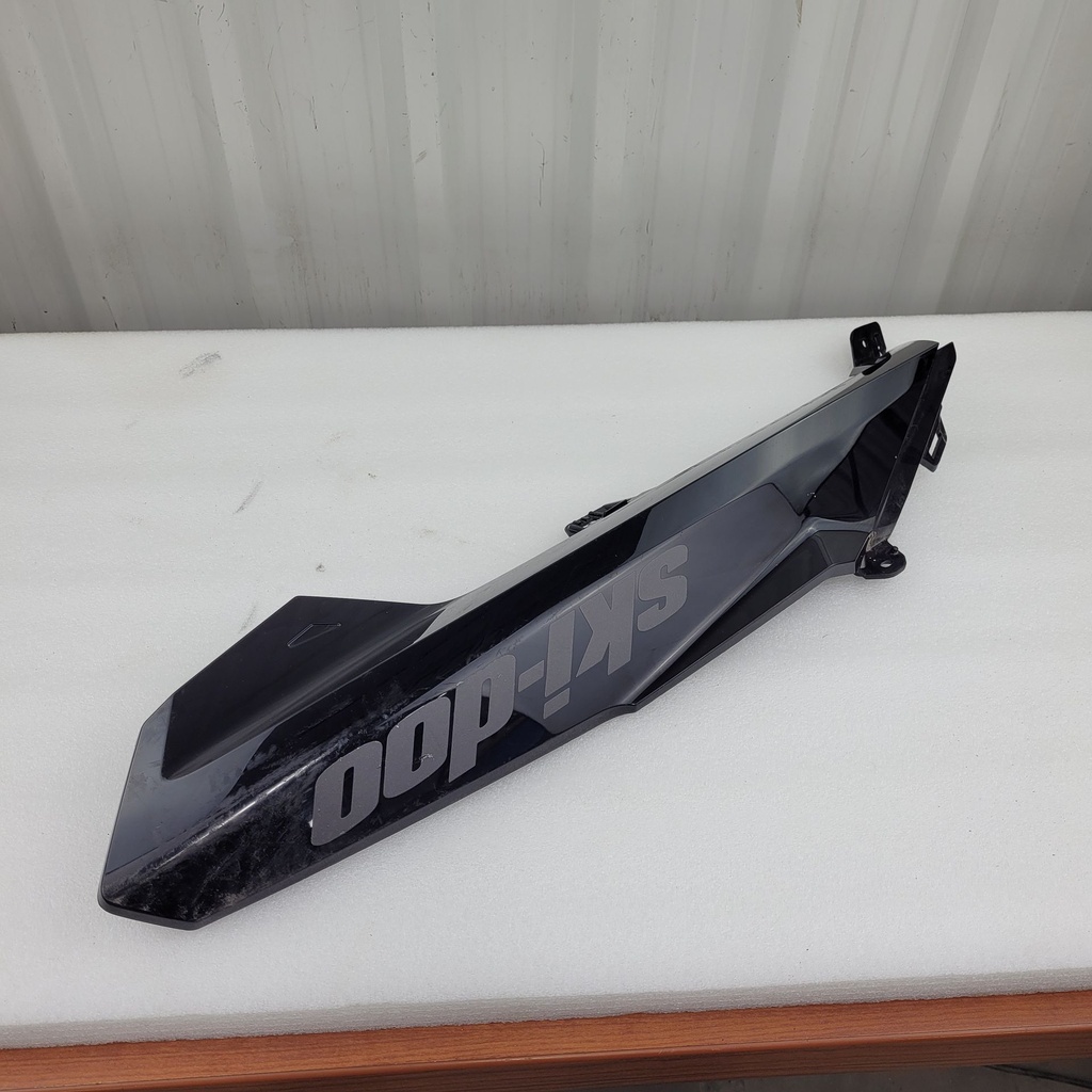 rh front hood model black