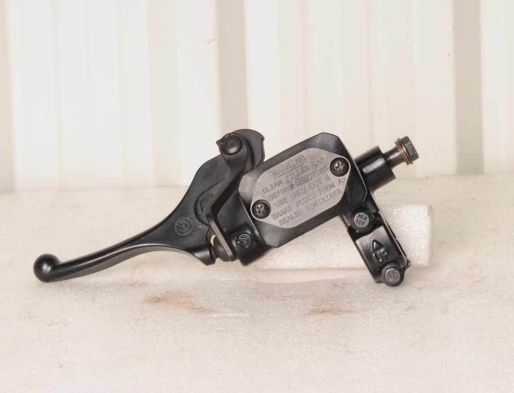 (new ref. 507032596) master cylinder ass'y