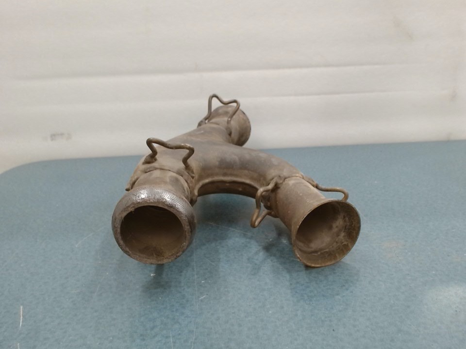 (new ref. 7000-021200-00001) middle pipe,muffler