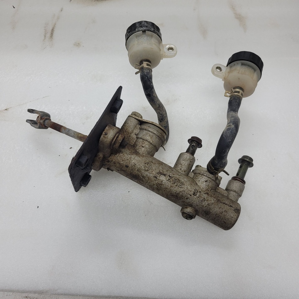 master cylinder