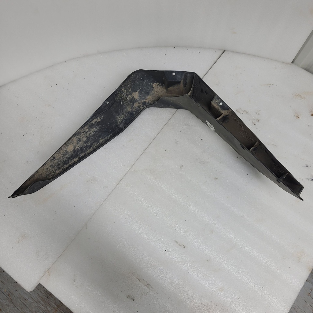 rh front fender flare