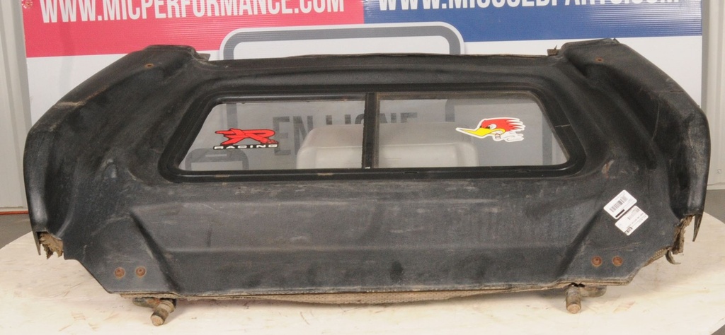 REAR CAB SECTION WINDOW