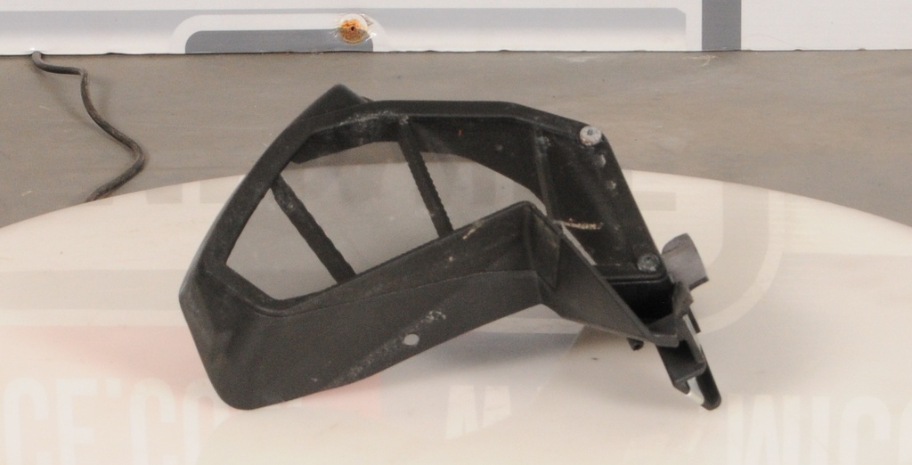 Bezel, Vent - Left