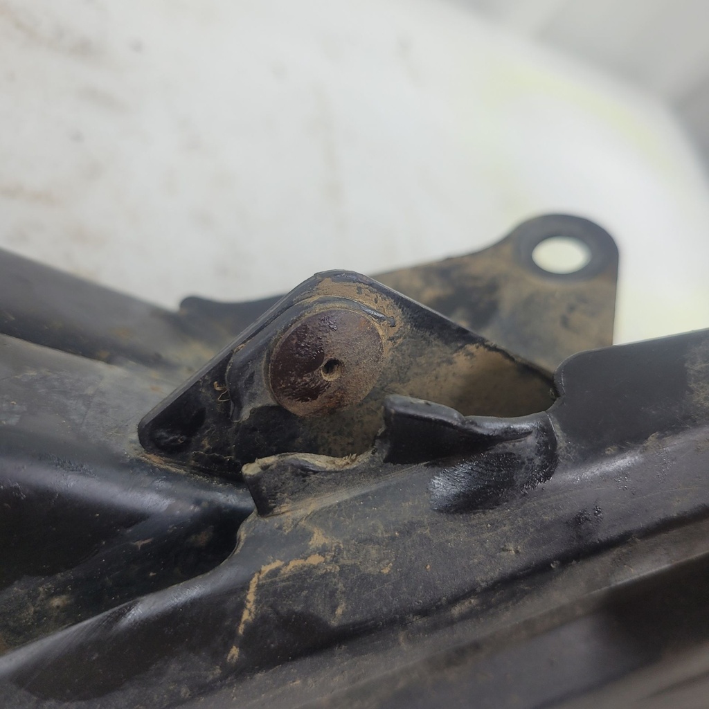 (new ref. 706003425) rh swing arm
