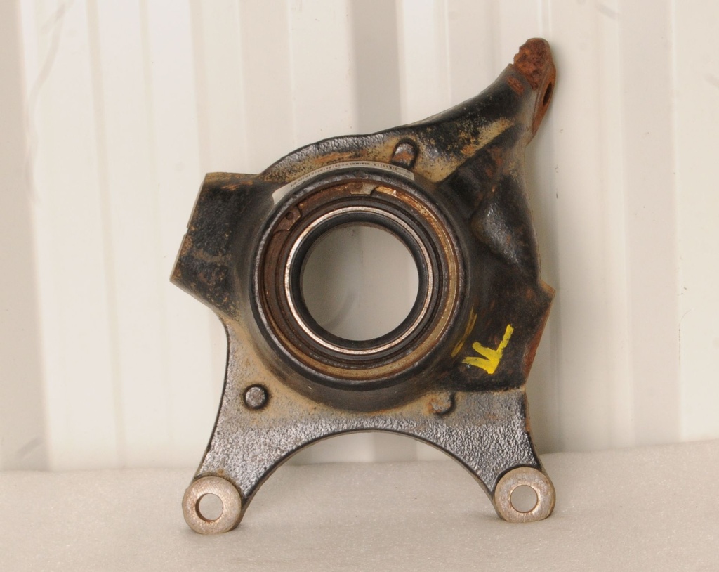 HUB CARRIER, FRONT, RIGHT