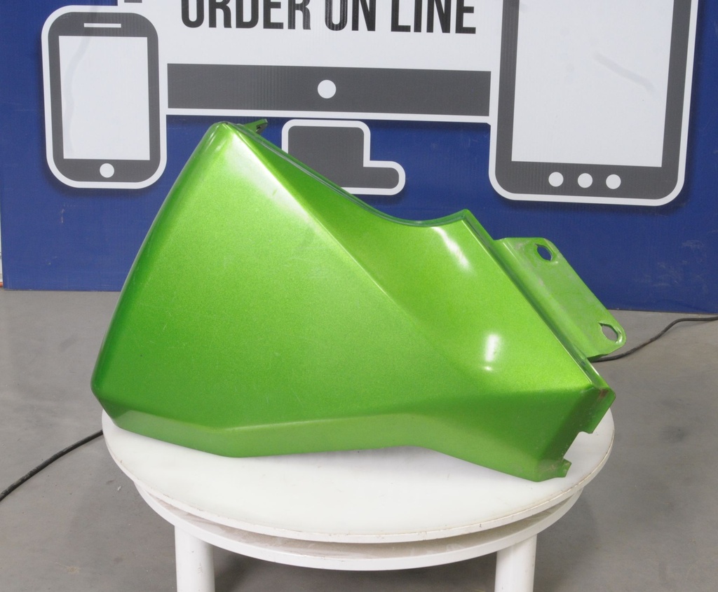 PANEL,FENDER-FRT-RH A.M.GREEN-PTD