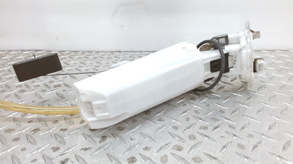 fuel pump ass'y included 300 to 300c