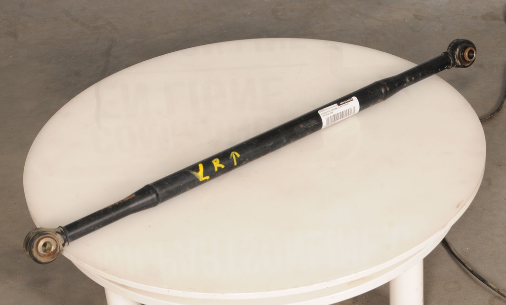 radius rod assembly, matte blac