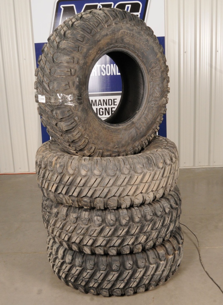 Set Pneus 31x10-14 Usagés