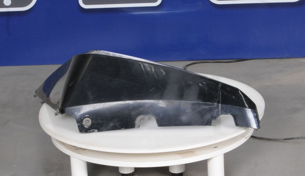 fender,rear-rh gloss black