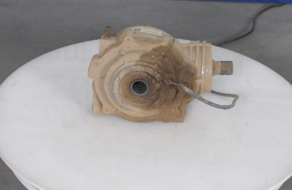 GEARCASE ASSEMBLY, FRONT