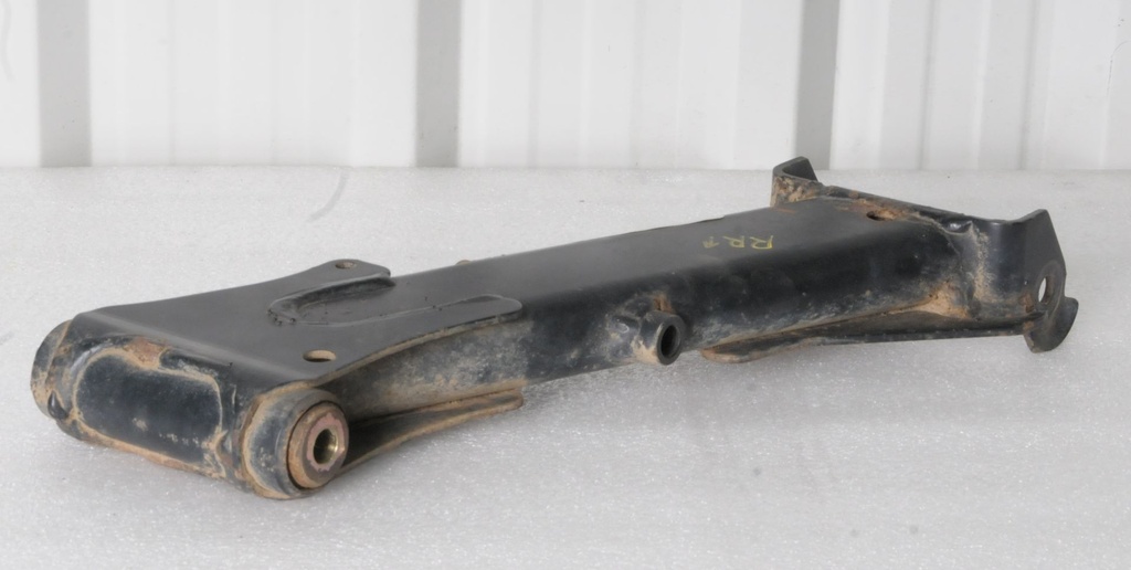 control arm weld rear upper rig