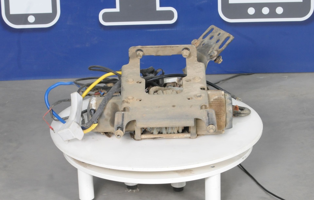 PRO HD 4500LB. WINCH WITH RAPID ROPE RECOVERY