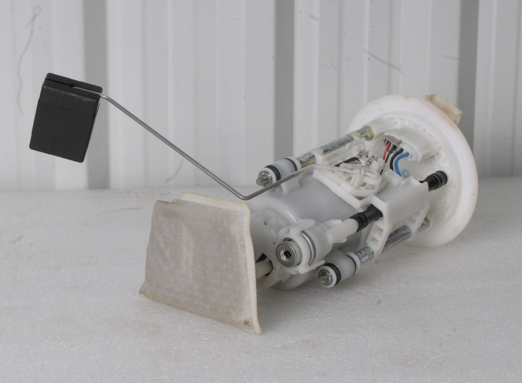 (new ref. 3b4-13907-13-00) fuel pump comp