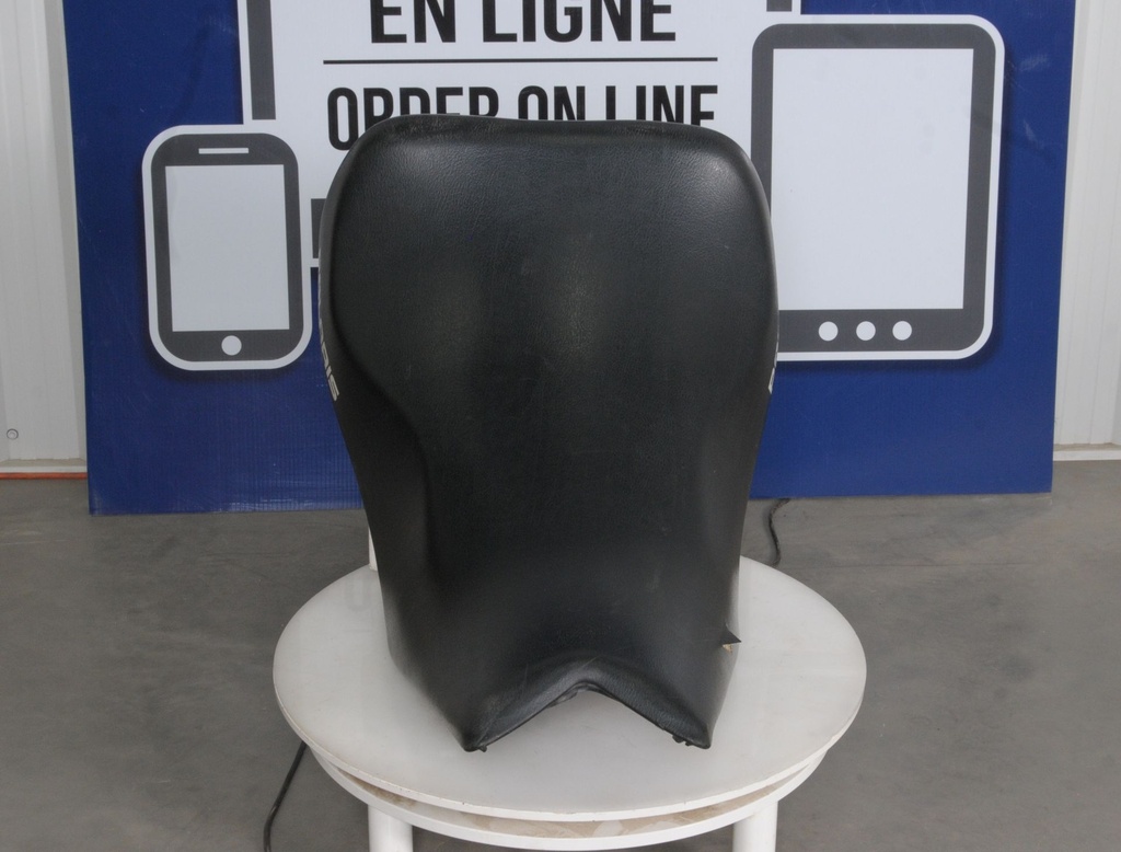 SEAT ASSEMBLY, GLOSS BLACK