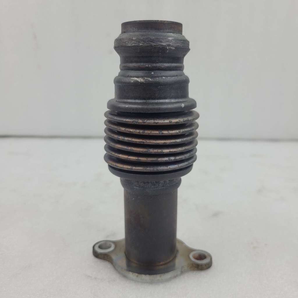 [8ES146150100-001] joint, exhaust 1 (8ES146150100-001)