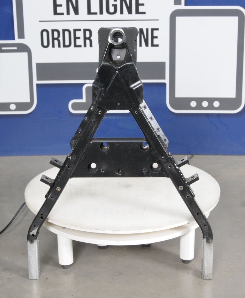 (new ref. 3707-131) frame, front - lower - black