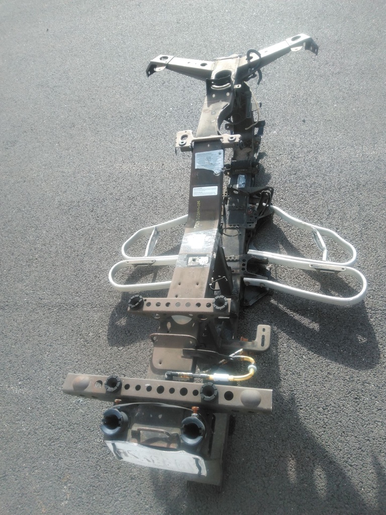 frame black outlander 500