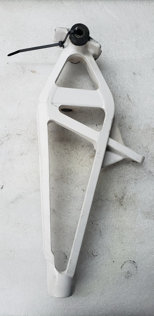 Spindle, Steering - Right - 3703-360 ARCTIC CAT