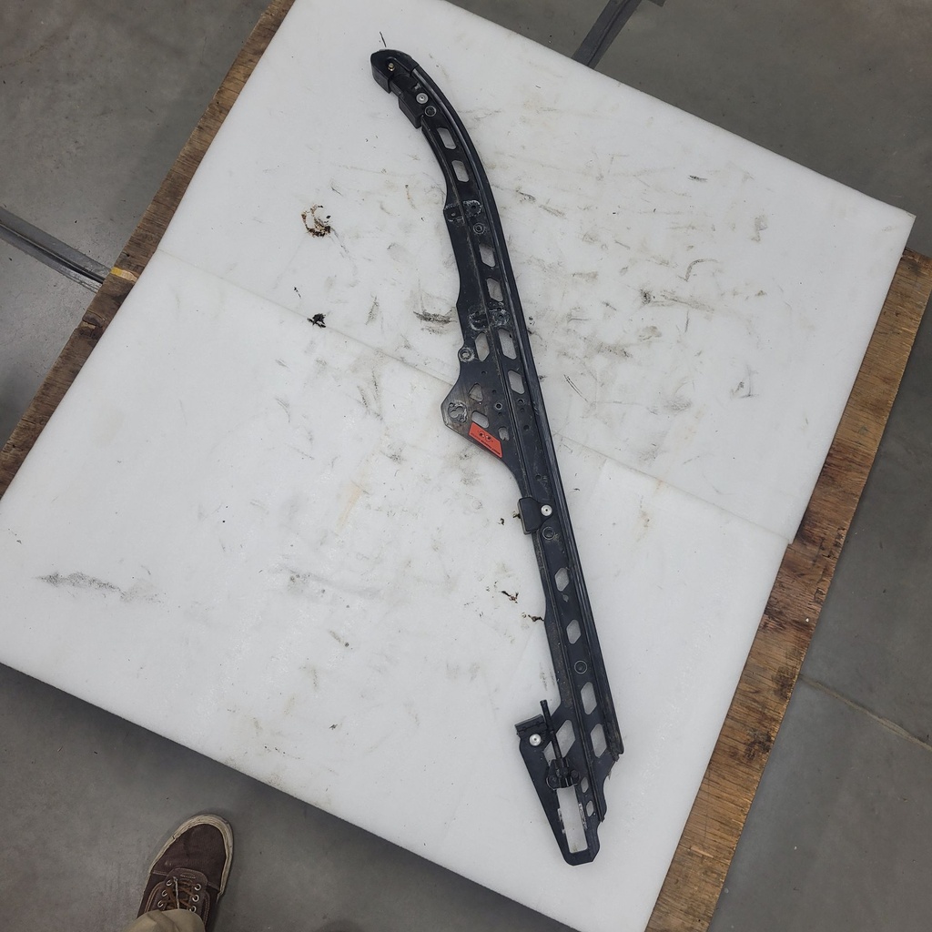 Deep Black, Rail Suspension 129 Model Deep Black