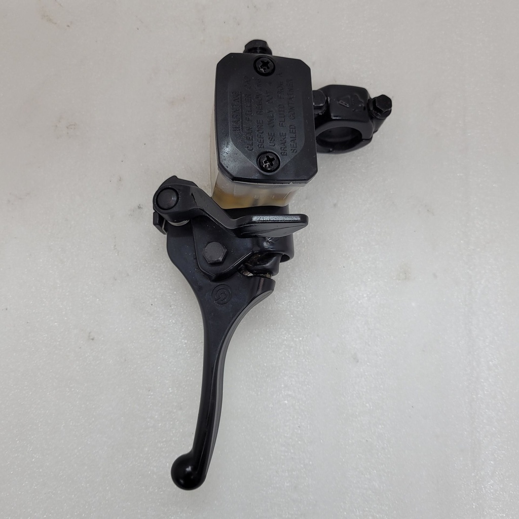 master brake cylinder
