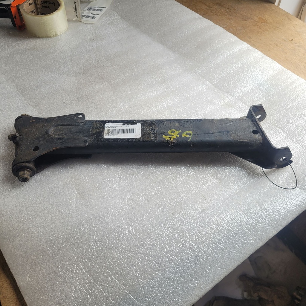 a-arm weld rear upper right mat[ab]